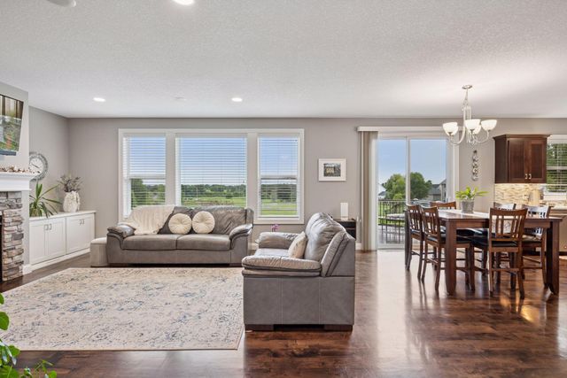 10115 93rd Street NE, Monticello, MN 55362