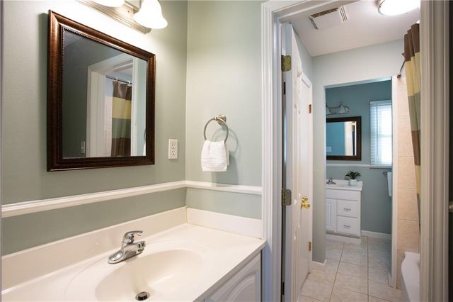 8878 Westbrooke Drive, Overland Park, KS 66212