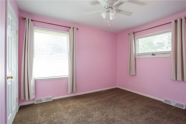 8878 Westbrooke Drive, Overland Park, KS 66212
