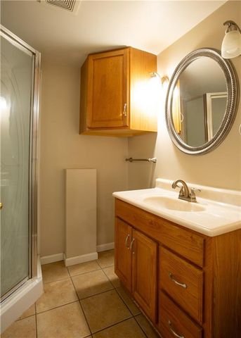 8878 Westbrooke Drive, Overland Park, KS 66212
