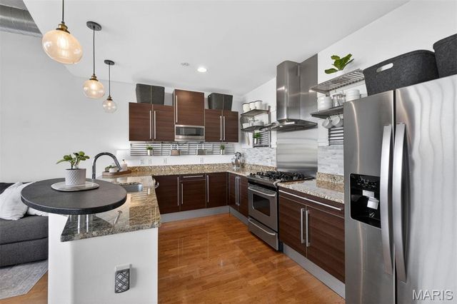 4100 Forest Park Avenue 403, St Louis, MO 63108