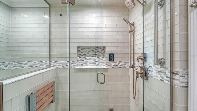 1100 BENJAMIN FRANKLIN DRIVE 204, Sarasota, FL 34236