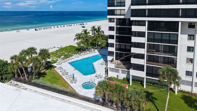 1100 BENJAMIN FRANKLIN DRIVE 204, Sarasota, FL 34236