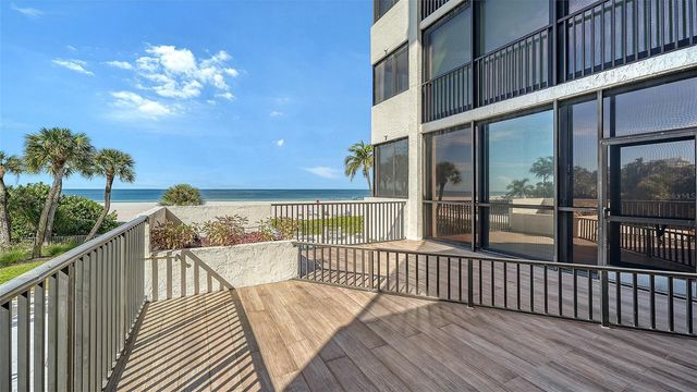 1100 BENJAMIN FRANKLIN DRIVE 204, Sarasota, FL 34236