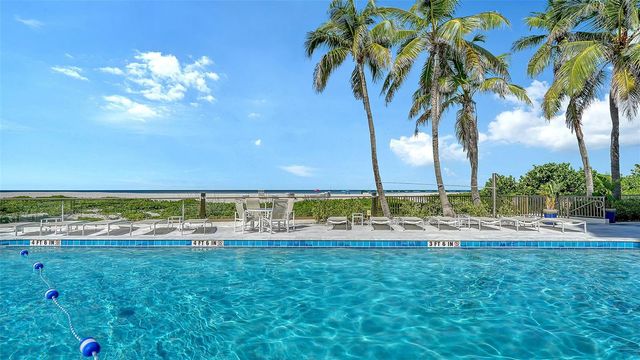 1100 BENJAMIN FRANKLIN DRIVE 204, Sarasota, FL 34236