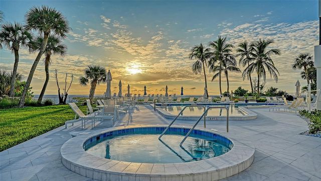 1100 BENJAMIN FRANKLIN DRIVE 204, Sarasota, FL 34236