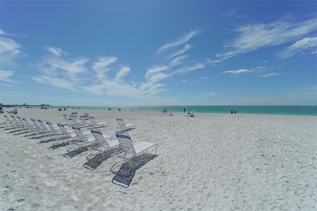 1100 BENJAMIN FRANKLIN DRIVE 204, Sarasota, FL 34236