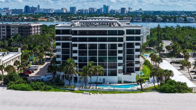 1100 BENJAMIN FRANKLIN DRIVE 204, Sarasota, FL 34236