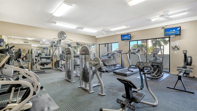 1100 BENJAMIN FRANKLIN DRIVE 204, Sarasota, FL 34236