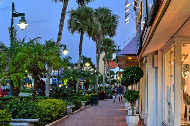 1100 BENJAMIN FRANKLIN DRIVE 204, Sarasota, FL 34236