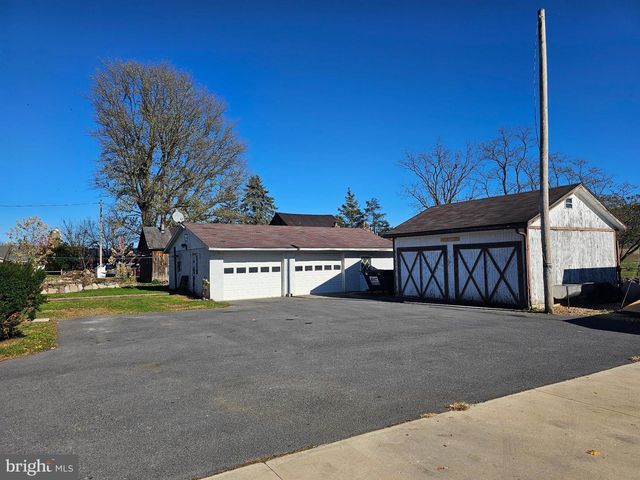141 E MAIN ST, Allensville, PA 17002