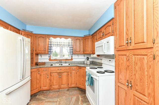 9815 E 266th Street, Arcadia, IN 46030