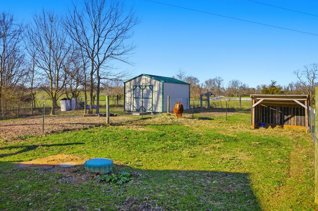 743 Garriott Lane, Harrodsburg, KY 40330