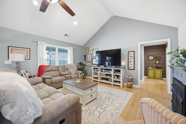 743 Garriott Lane, Harrodsburg, KY 40330