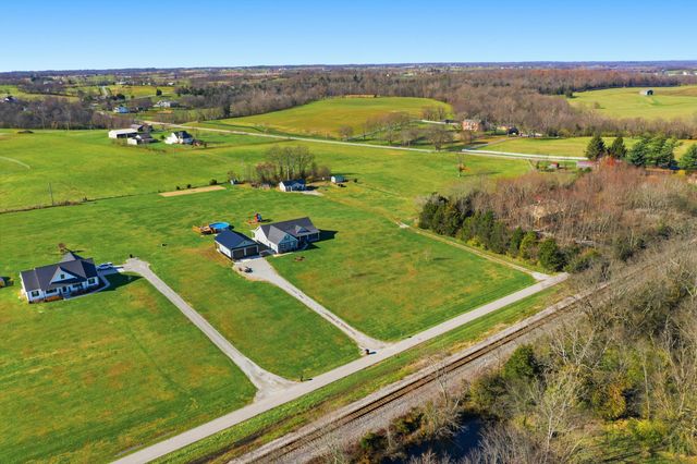 743 Garriott Lane, Harrodsburg, KY 40330