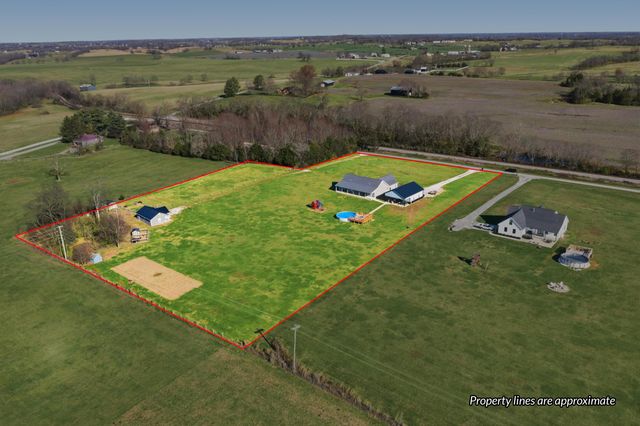 743 Garriott Lane, Harrodsburg, KY 40330