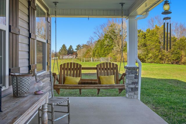 743 Garriott Lane, Harrodsburg, KY 40330