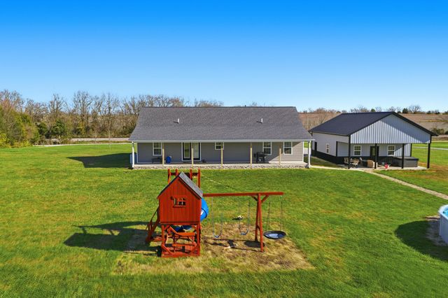 743 Garriott Lane, Harrodsburg, KY 40330