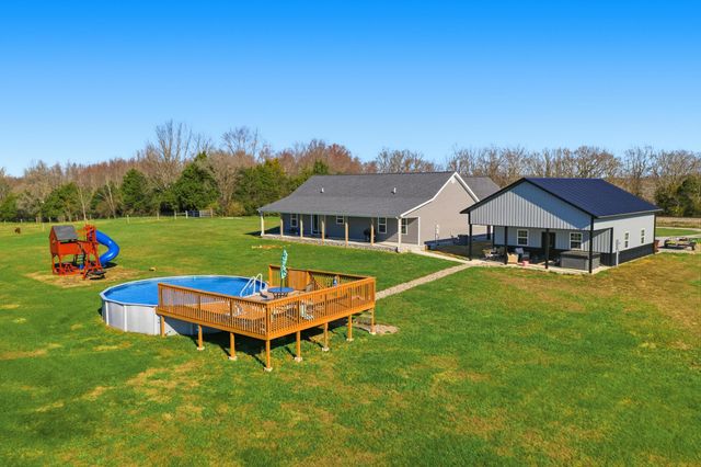 743 Garriott Lane, Harrodsburg, KY 40330
