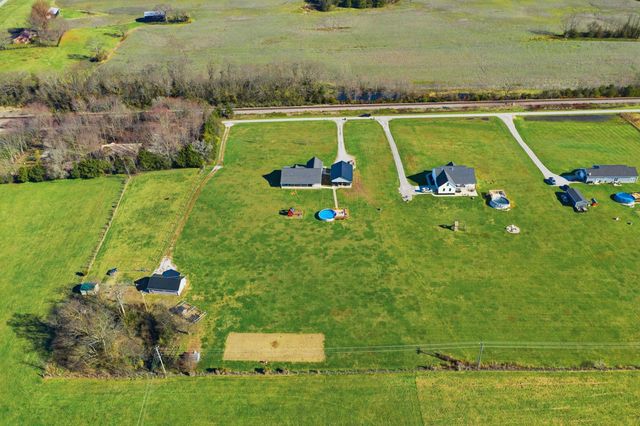 743 Garriott Lane, Harrodsburg, KY 40330