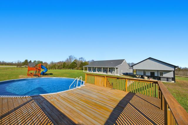 743 Garriott Lane, Harrodsburg, KY 40330