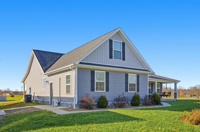 743 Garriott Lane, Harrodsburg, KY 40330
