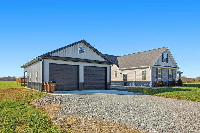 743 Garriott Lane, Harrodsburg, KY 40330