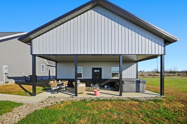 743 Garriott Lane, Harrodsburg, KY 40330