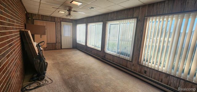 27605 W HURON RIVER Drive, Flat Rock, MI 48134