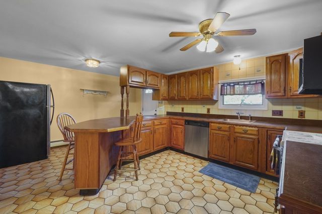 45 Norman Avenue, Taunton, MA 02780