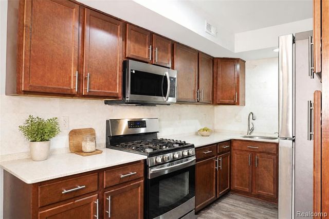 42345 E Leo Street 242, Clinton Township, MI 48038