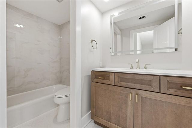 2632 Peachtree Road NW 304B, Atlanta, GA 30305