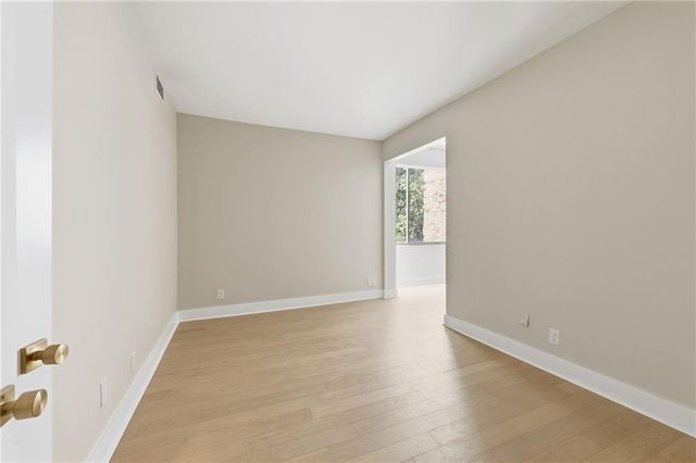 2632 Peachtree Road NW 304B, Atlanta, GA 30305