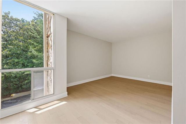 2632 Peachtree Road NW 304B, Atlanta, GA 30305