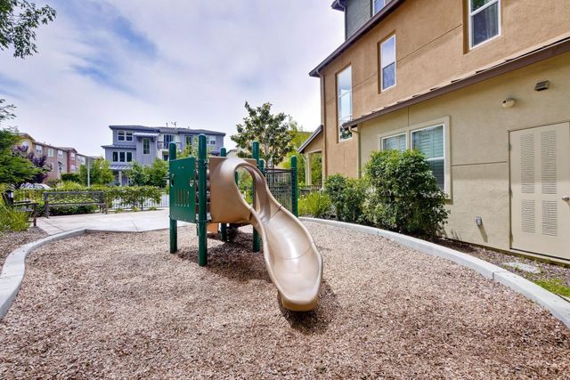 588 Santa Rosalia Terrace, Sunnyvale, CA 94085