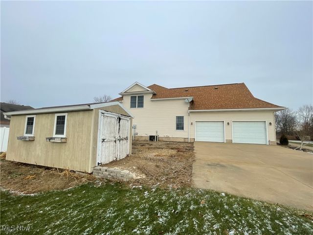 1193 Edgewood Circle NW, Carrollton, OH 44615