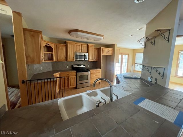 1193 Edgewood Circle NW, Carrollton, OH 44615