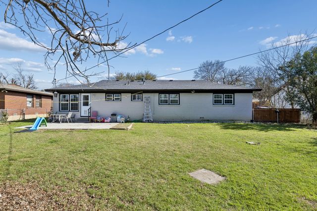 2141 Ridgeview Street, Fort Worth, TX 76119