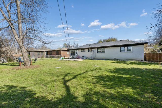 2141 Ridgeview Street, Fort Worth, TX 76119