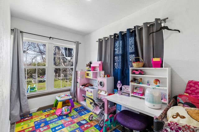 2141 Ridgeview Street, Fort Worth, TX 76119