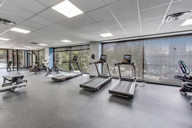 4343 N Clarendon Avenue 1408, Chicago, IL 60613