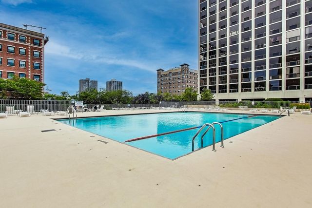 4343 N Clarendon Avenue 1408, Chicago, IL 60613