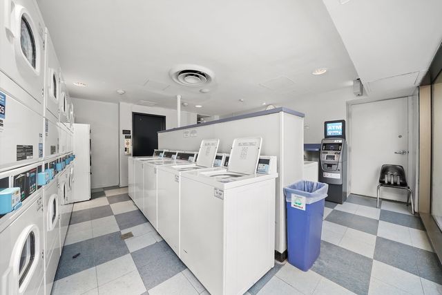 4343 N Clarendon Avenue 1408, Chicago, IL 60613