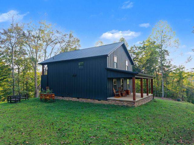 2561 Cold Springs Rd, Lafayette, TN 37083