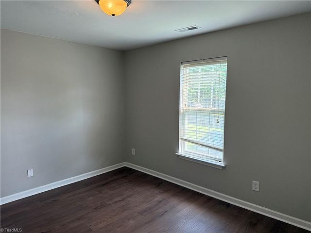157 Dunbarton Court, Winston-salem, NC 27107