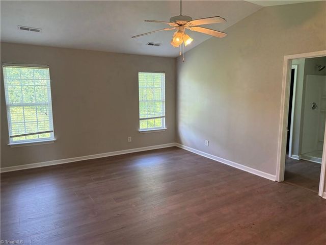 157 Dunbarton Court, Winston-salem, NC 27107