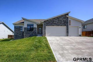 2116 Gindy Drive, Bellevue, NE 68147