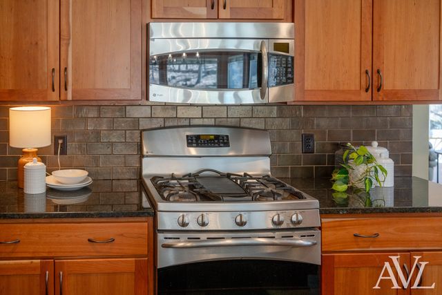 6250 Cannon Highlands Drive NE, Belmont, MI 49306