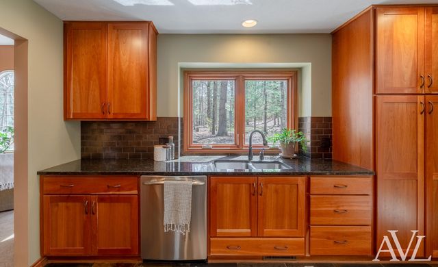 6250 Cannon Highlands Drive NE, Belmont, MI 49306