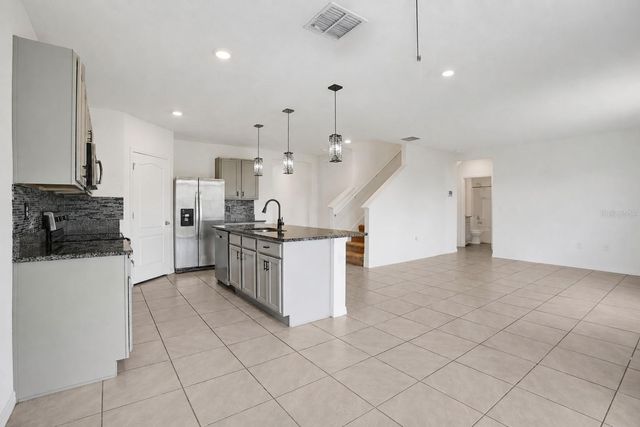11338 AMBER RIDGE DRIVE, Zellwood, FL 32798
